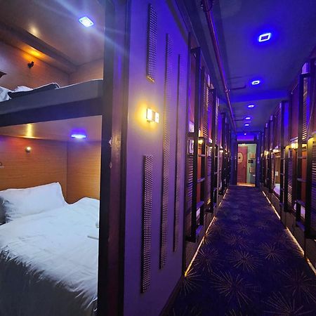 Attic Capsule Hotel Marigondon  Exteriér fotografie